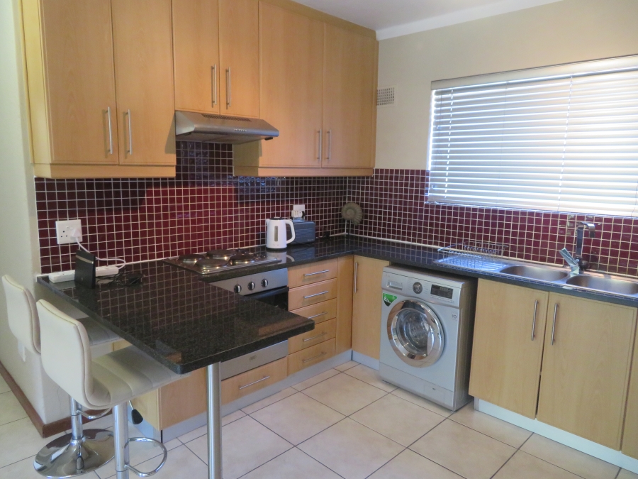 To Let 2 Bedroom Property for Rent in Kenilworth Western Cape